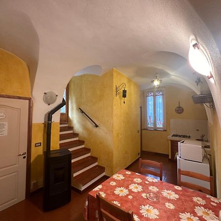 Il Ruscello Apartment Dolceacqua Bagian luar foto