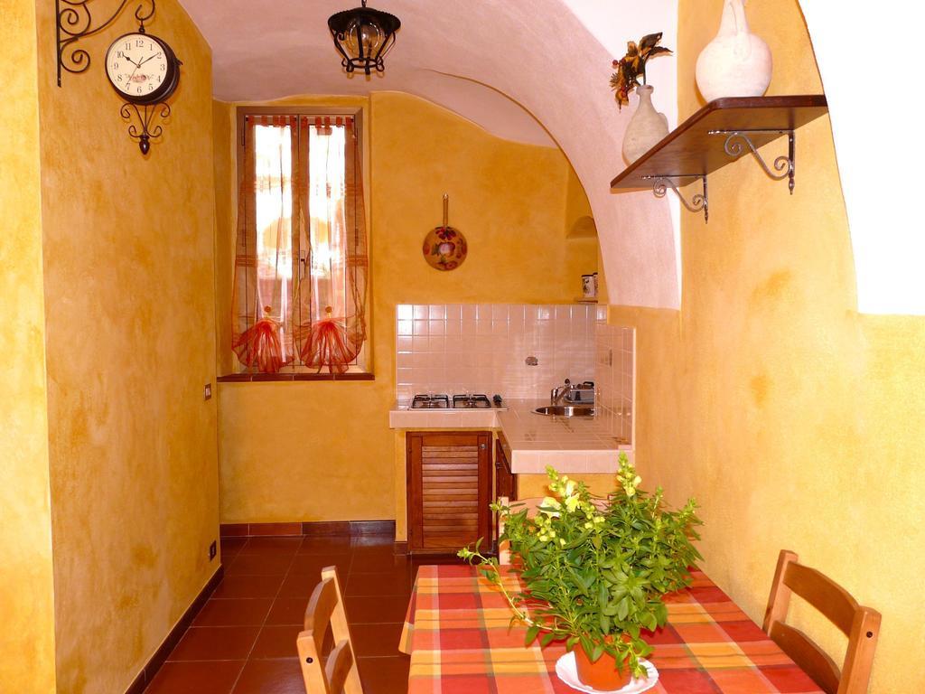 Il Ruscello Apartment Dolceacqua Ruang foto